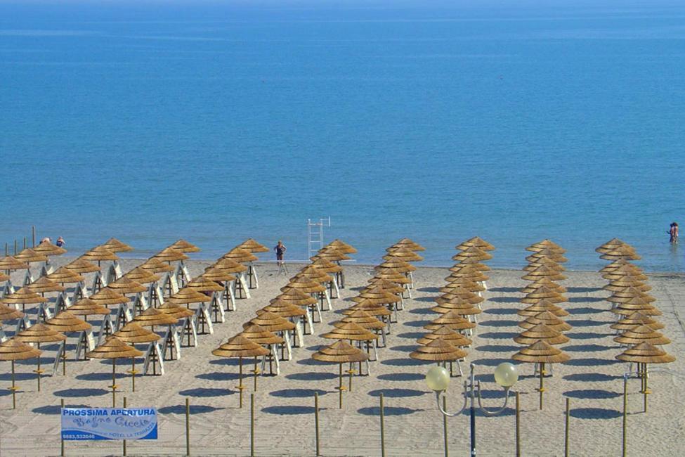 Hotel La Terrazza Barletta Exterior photo